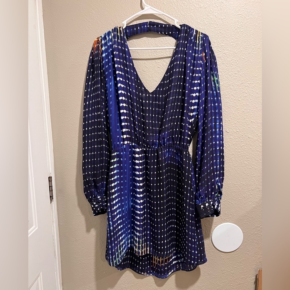 NWT Parker "Excl Quilted WR" 100% Silk Abstract Mini Dress Size Medium. - Picture 2 of 8